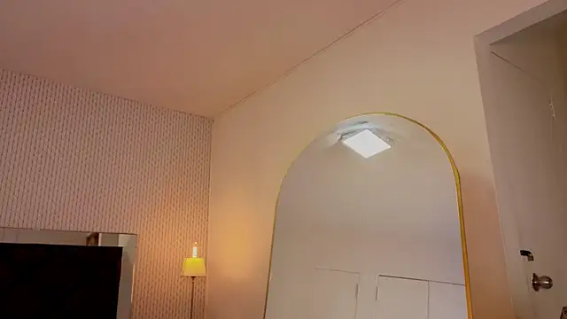 Snapshot of ryo_light chatting on 11/17/25, 08:03 ryo light online show from 11/17/25, 08:03