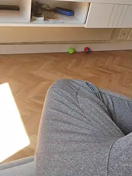 Snapshot of LeoMaduroSP chatting on 09/27/25, 01:16 LeoMaduroSP online show from 09/27/25, 01:16