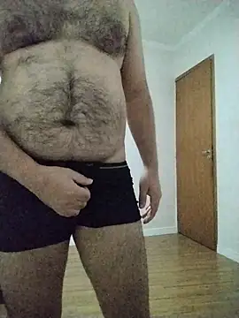 Snapshot of LeoMaduroSP chatting on 11/23/25, 08:19 LeoMaduroSP online show from 11/23/25, 08:19