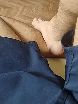 Snapshot of LeoMaduroSP chatting on 11/24/25, 01:33 LeoMaduroSP online show from 11/24/25, 01:33