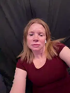 JulieHolliday online show from 05/16/26, 07:34
