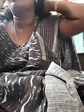 Snapshot of tamil_Nathi chatting on 11/22/25, 01:26 tamil Nathi online show from 11/22/25, 01:26