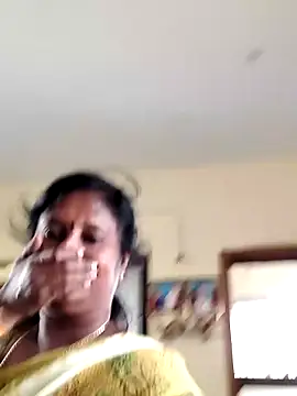 Snapshot of tamil_Nathi chatting on 02/05/26, 10:31 tamil Nathi online show from 02/05/26, 10:31