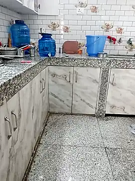 Anisha-Devi online show from 04/14/26, 08:53