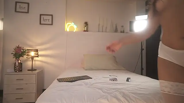 ximena cortez 03 online show from 10/30/25, 01:51