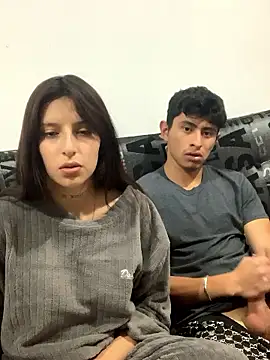 Snapshot of Alicecow20_UwU chatting on 01/08/26, 12:46 Alicecow20 UwU online show from 01/08/26, 12:46