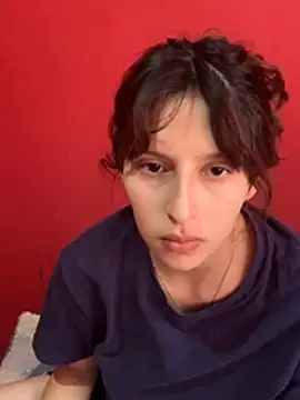 Snapshot of Alicecow20_UwU chatting on 03/18/26, 07:39 Alicecow20 UwU online show from 03/18/26, 07:39