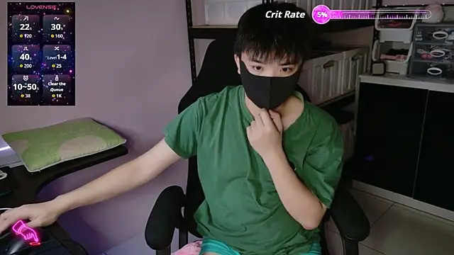 doggyman523 online show from 12/22/25, 03:42