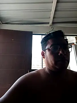 Snapshot of Napoleon246 chatting on 10/19/25, 04:29 Napoleon246 online show from 10/19/25, 04:29