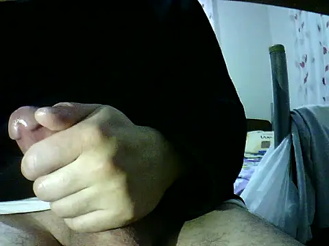 Snapshot of photo3995 chatting on 10/27/25, 12:20 photo3995 online show from 10/27/25, 12:20