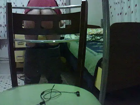 Snapshot of photo3995 chatting on 05/09/26, 07:19 photo3995 online show from 05/09/26, 07:19