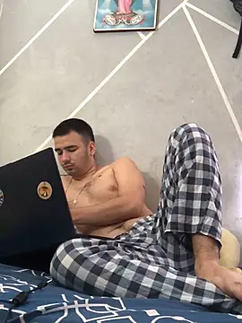 Snapshot of Cesar_Augusto chatting on 11/02/25, 02:52 Cesar Augusto online show from 11/02/25, 02:52