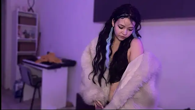 nikoli naw online show from 11/10/25, 05:45