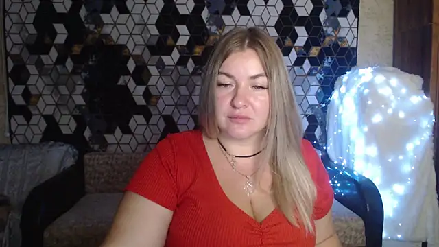 NikaSkylink online show from 11/18/25, 08:13