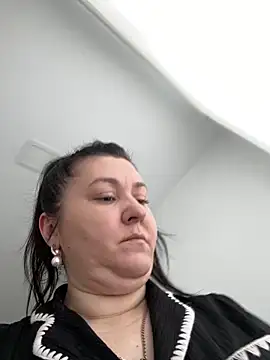 Liza Will online show from 04/03/26, 09:51