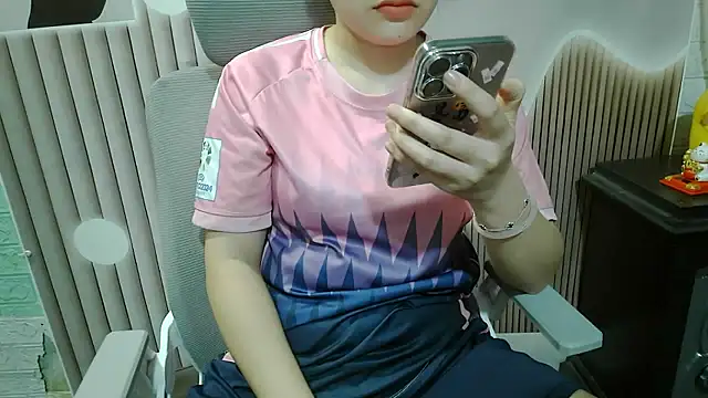 Emachiii online show from 09/23/25, 12:24