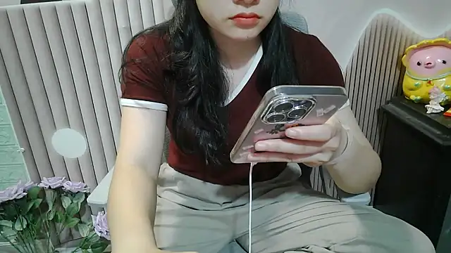 Emachiii online show from 10/09/25, 01:03