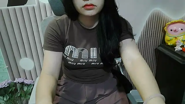 Emachiii online show from 10/12/25, 05:50