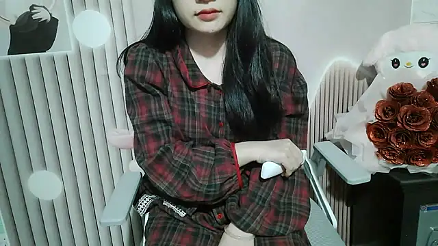 Emachiii online show from 11/26/25, 12:44