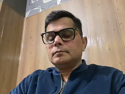 Snapshot of ultimatebooboo chatting on 02/05/26, 11:37 ultimatebooboo online show from 02/05/26, 11:37