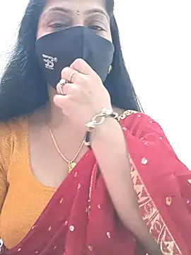 shivani27 online show from 03/25/26, 10:10