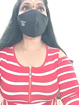 shivani27 online show from 05/26/26, 06:59