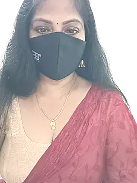 Snapshot of shivani27 chatting on 07/04/26, 04:24 shivani27 online show from 07/04/26, 04:24