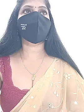 Snapshot of shivani27 chatting on 07/17/26, 05:40 shivani27 online show from 07/17/26, 05:40