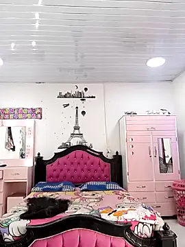 Snapshot of translatina777 chatting on 10/17/25, 05:48 translatina777 online show from 10/17/25, 05:48