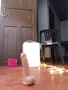 Snapshot of translatina777 chatting on 12/19/25, 11:01 translatina777 online show from 12/19/25, 11:01