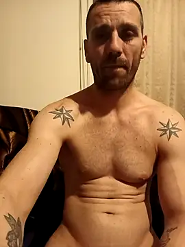 Snapshot of YzabellFabioo chatting on 02/22/26, 11:14 YzabellFabioo online show from 02/22/26, 11:14