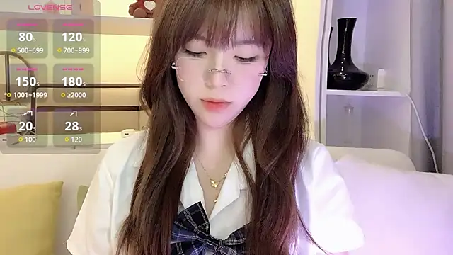 LunaDeVaal online show from 04/22/26, 11:56