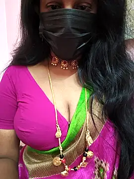 Snapshot of sana-99 chatting on 11/10/25, 01:37 sana-99 online show from 11/10/25, 01:37