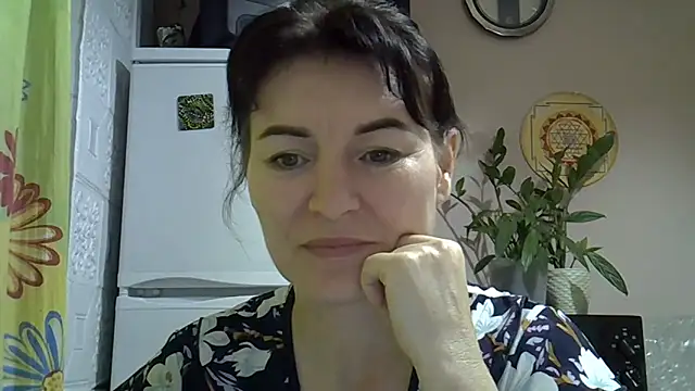 Krystal 82 online show from 11/20/25, 06:51