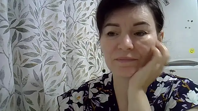 Krystal 82 online show from 12/20/25, 03:57