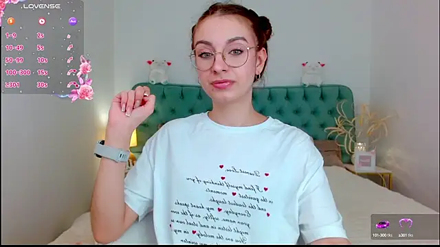 Real cutie1 online show from 09/10/25, 08:53