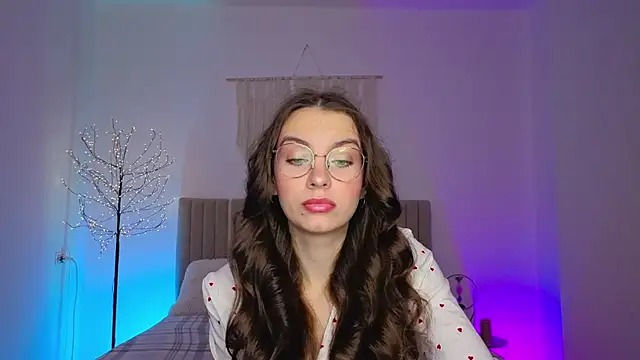 Real cutie1 online show from 03/02/26, 02:02