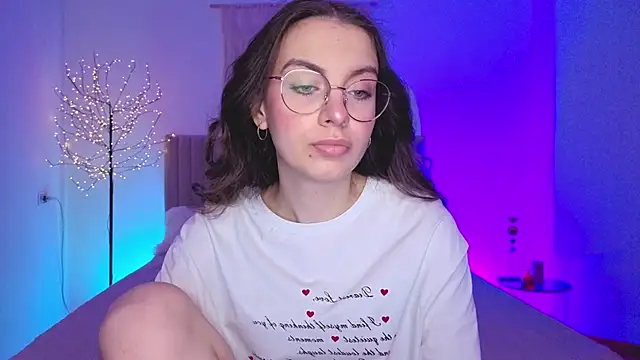 Real cutie1 online show from 03/07/26, 02:03