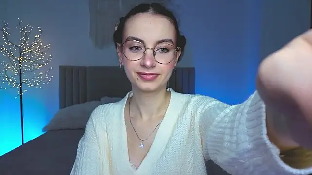 Real cutie1 online show from 03/23/26, 02:54