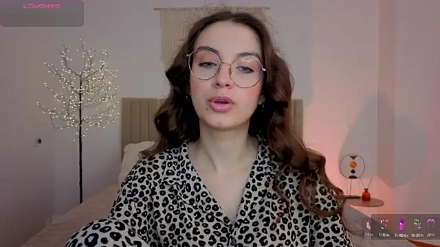 Real cutie1 online show from 05/22/26, 01:17