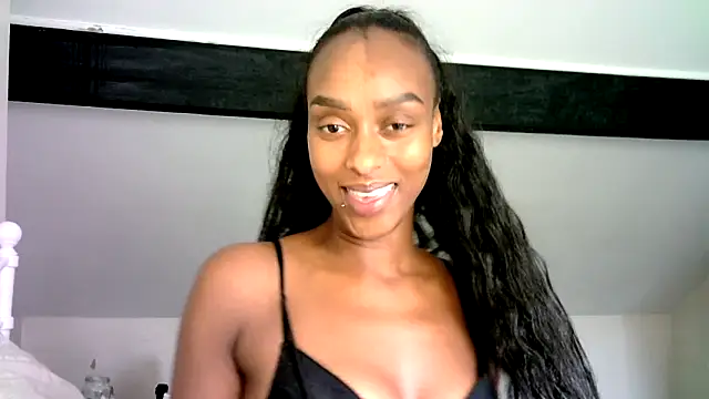 Snapshot of Hazel_Dollxx chatting on 09/10/25, 10:26 Hazel Dollxx online show from 09/10/25, 10:26