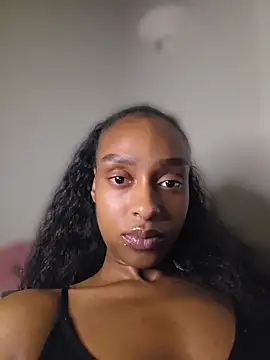 Snapshot of Hazel_Dollxx chatting on 05/29/26, 11:25 Hazel Dollxx online show from 05/29/26, 11:25