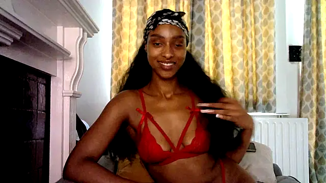 Hazel Dollxx online show from 07/29/26, 06:11