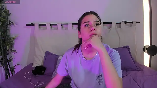 Rachell criss online show from 02/28/26, 04:02