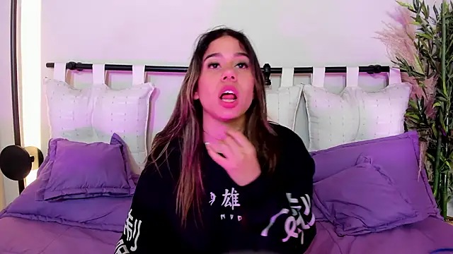 Rachell criss online show from 03/21/26, 08:19