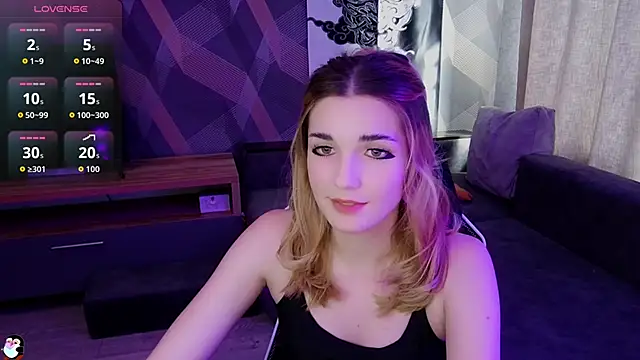 Snapshot of Sandy_Belle chatting on 10/13/25, 09:42 Sandy Belle online show from 10/13/25, 09:42