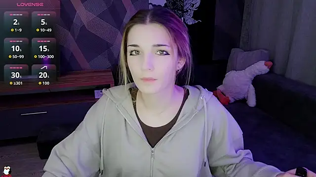 Snapshot of Sandy_Belle chatting on 10/14/25, 03:57 Sandy Belle online show from 10/14/25, 03:57