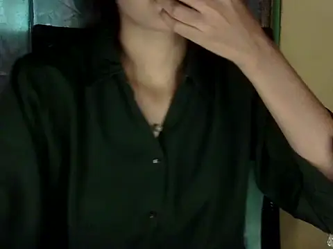 zara Khan0 online show from 11/18/25, 05:01