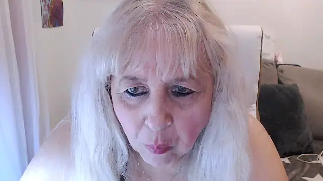 SusiLifeXXX online show from 10/20/25, 07:25