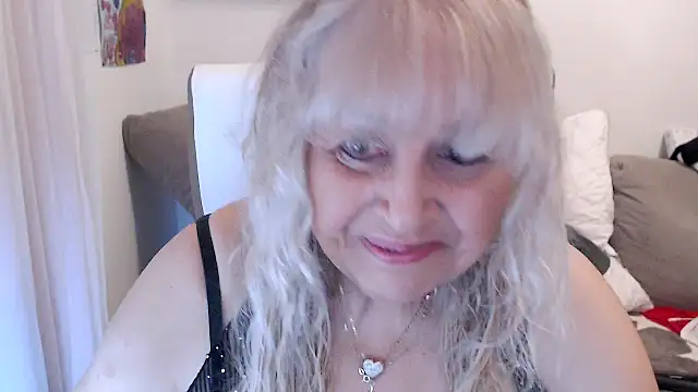 SusiLifeXXX online show from 12/04/25, 07:55